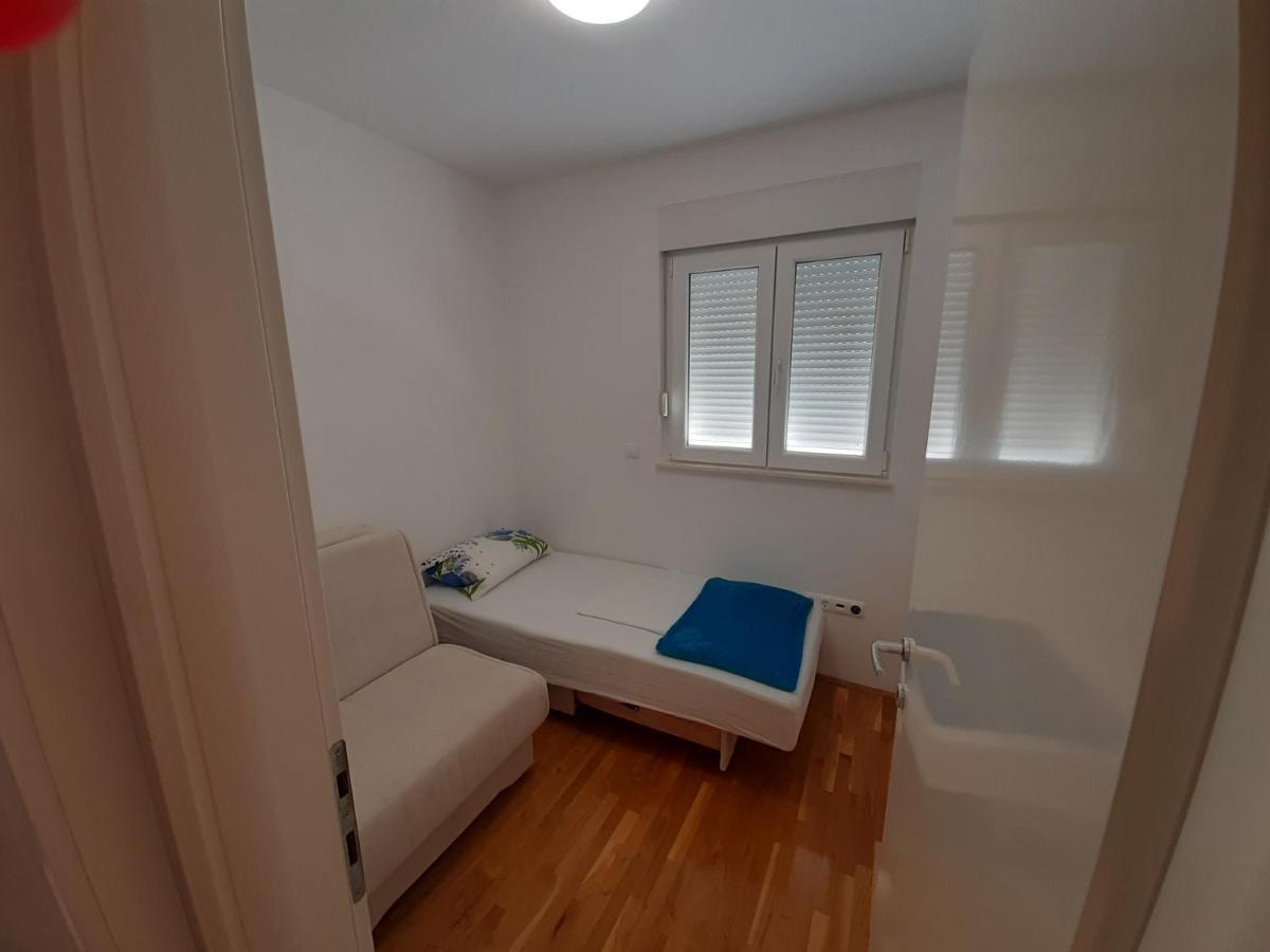 Apartman U Centru Makarske 马卡尔斯卡 外观 照片