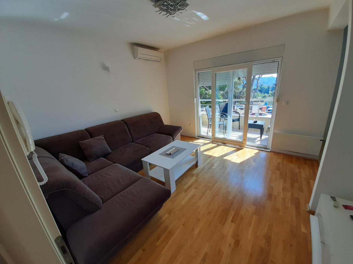 Apartman U Centru Makarske 马卡尔斯卡 外观 照片